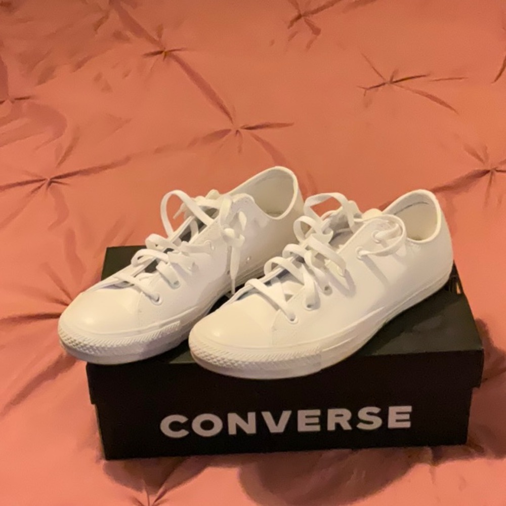 White leather converse